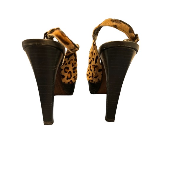 Stuart Weitzman Platform pumps, leopard print, Size 7, Medium Width Pre-owned - Picture 4 of 7